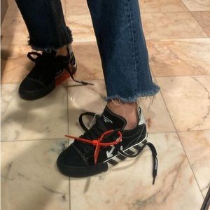 Off-White - Appliqued printed suede sneakers